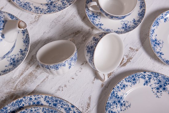 Clayre & Eef Kop en schotel 200 ml Wit Blauw Porselein Bloemen Servies Cadeau voor haar Cappuccino