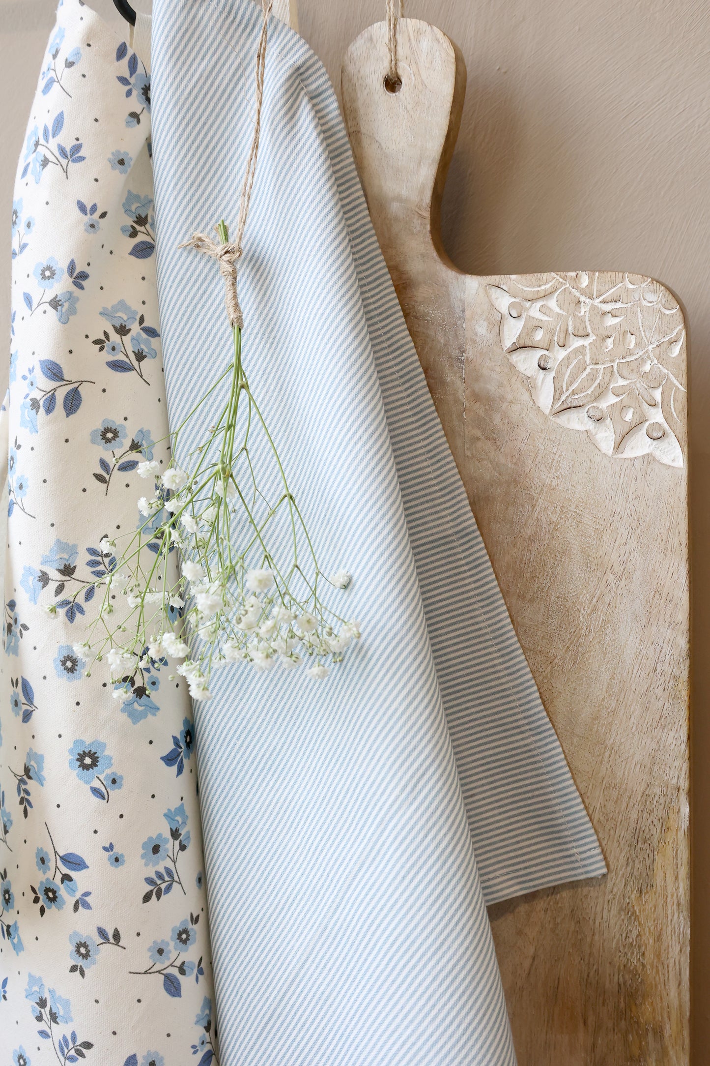 Chic Antique Aix Katoenen Theedoek – bloemenpatroon - 50×70 cm – Franse Keukentextielstijl
