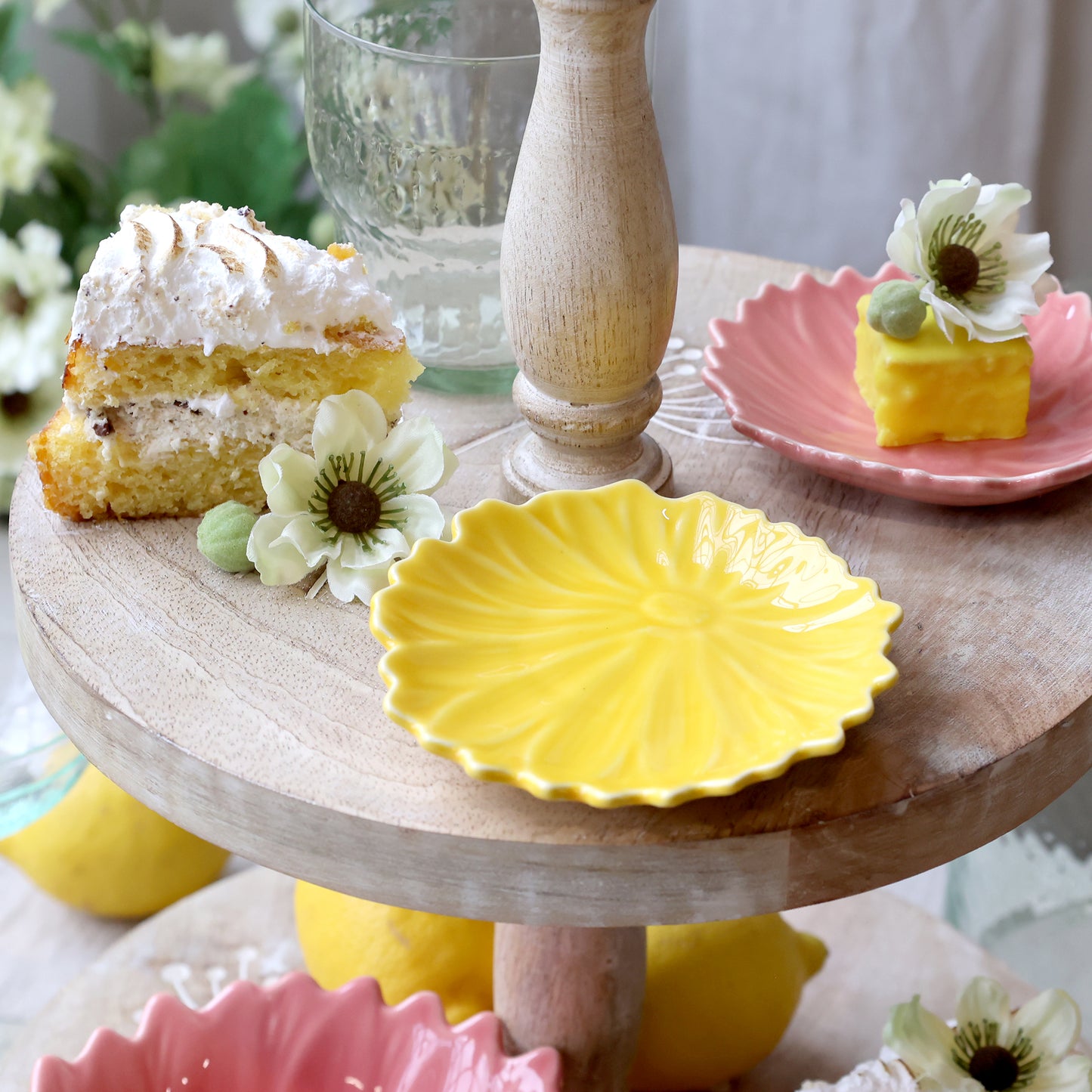 Chic Antique Waterlelie Schaaltjes – Set van 3 Kleuren | Porseleinen Bloemschaaltjes Ø 10 cm