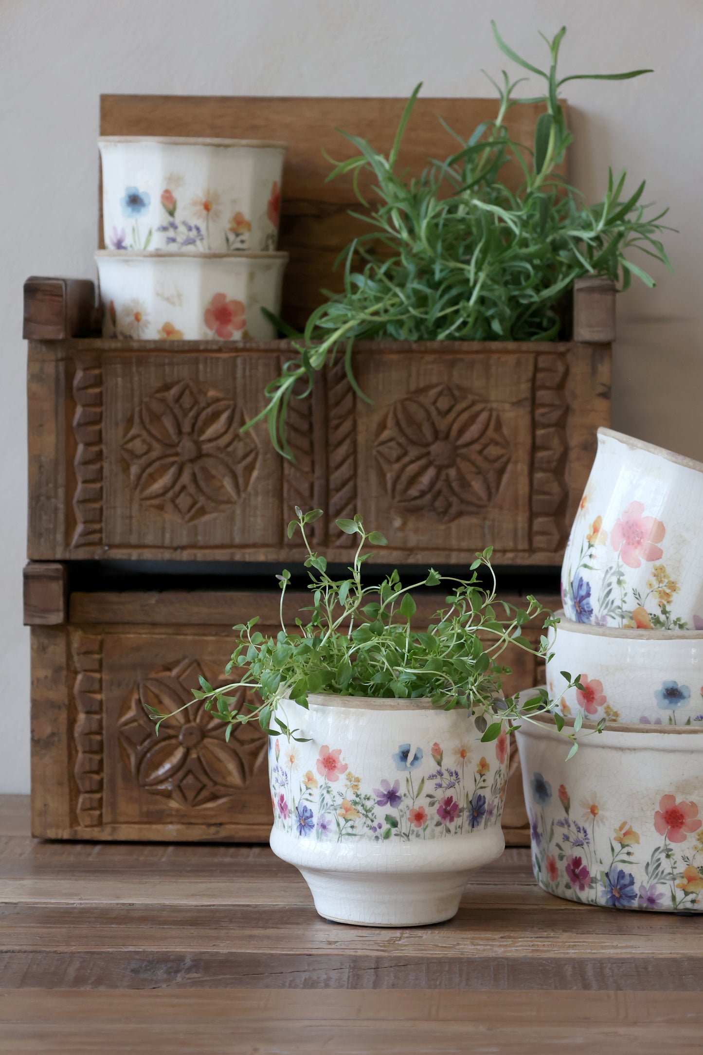 Chic Antique Fleurville Bloempot / Plantenpot – Met Wilde Bloemen decoratie – Frans-landelijke Decoratie